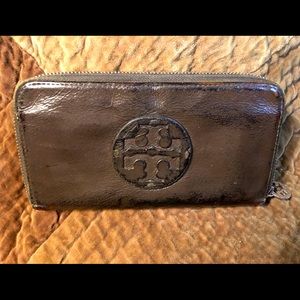 Tory Burch Chocolate Leather Accordion Zip Wallet